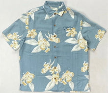 Cargar imagen en el visor de la galería, Camisa Caribbean Manga Corta Diseño A Little piece of paradise  Talla Xl
